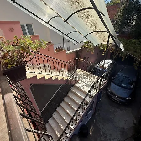 In Near Skanderbeg Square Apartment Tirana